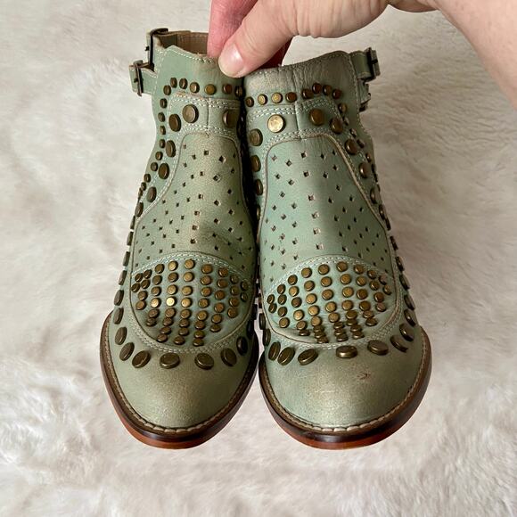 Southern Fried Chics Booties - Picture 2 of 9